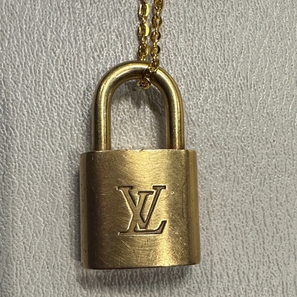 Louis Vuitton Padlock Lock Only Polished #341 (Free Non-Branded Chain| No Key) - Picture 2 of 4